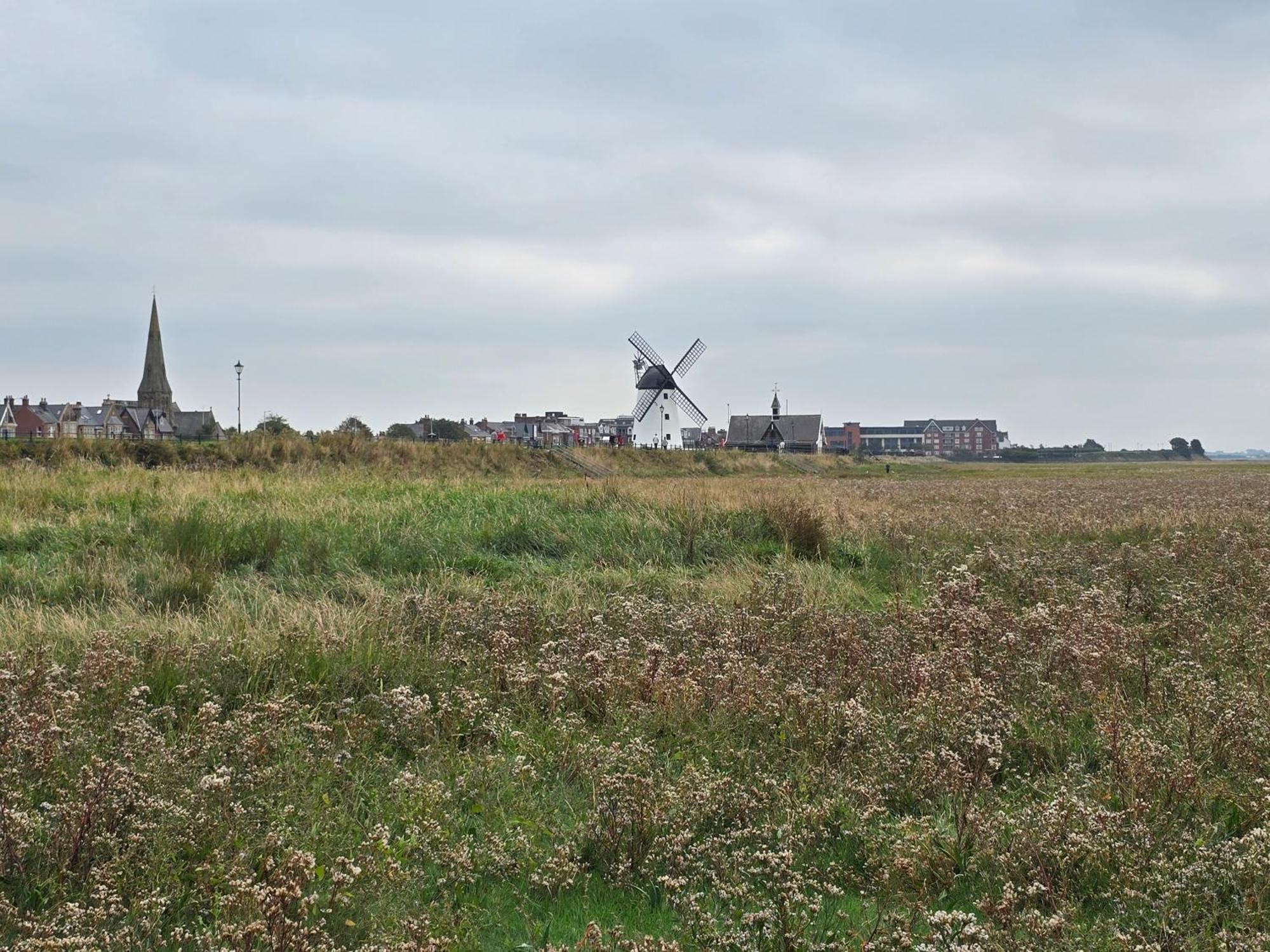 Windmill House Lytham Lägenhet Lytham St Annes Exteriör bild